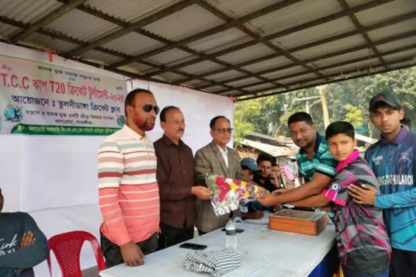কলারোয়ায় টিসিসি কাপ টি-২০ ক্রিকেটে ব্রজবাকসা সালিফা- রামিনা ক্রিকেট একাডেমি সেমিতে