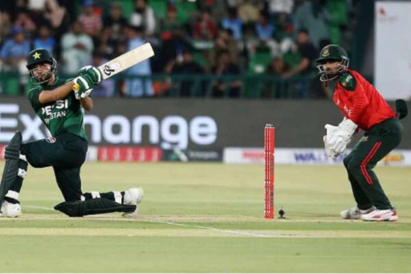 হাসান-মিরাজদের তুলোধুনো করে রানের পাহাড় পাকিস্তানের!